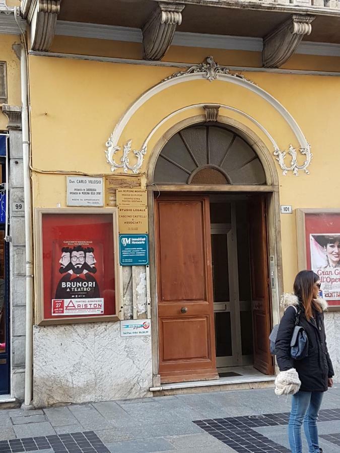 Appartamento Via Matteotti Sanremo Exteriér fotografie